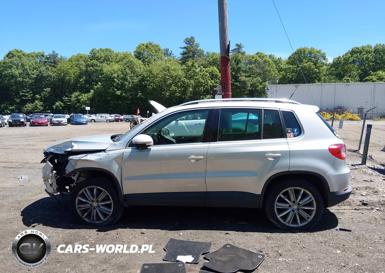2011 Volkswagen Tiguan Se VIN:WVGBV7AXXBW524640 - 14