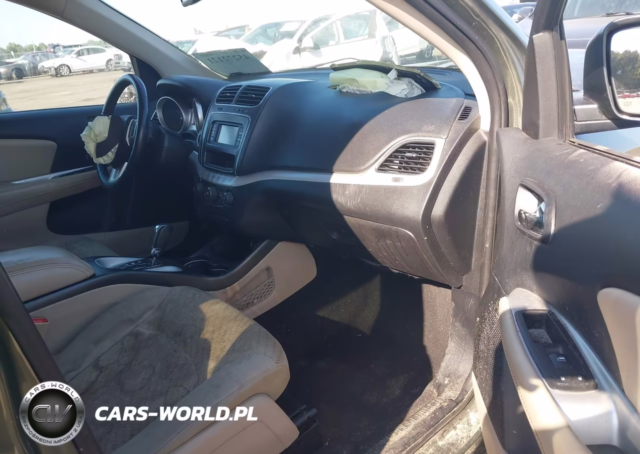 2018 Dodge Journey Se VIN:3C4PDCAB4JT383675 - 5
