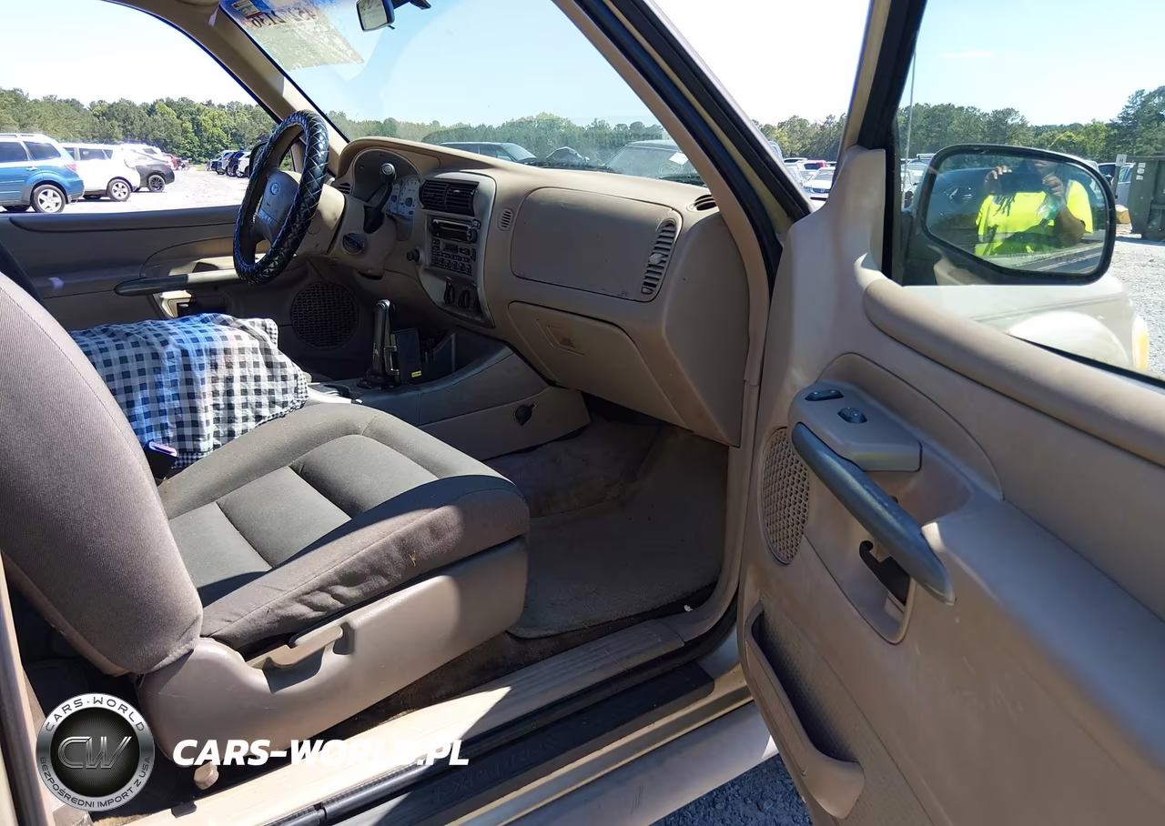 2002 Ford Explorer Sport VIN:1FMYU60EX2UB63865 - 5