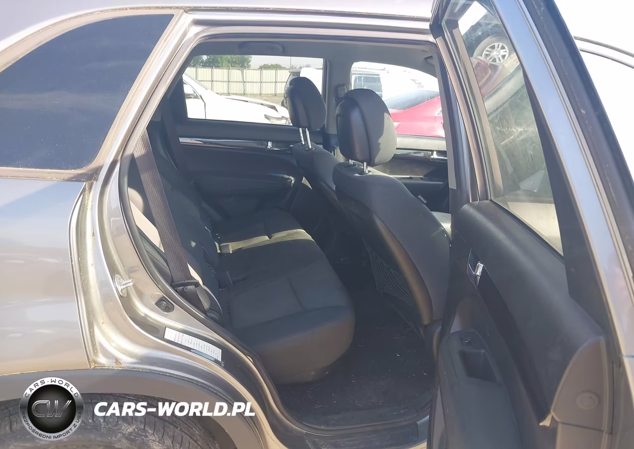 2013 Kia Sorento Lx V6 VIN:5XYKTDA23DG403400 - 8