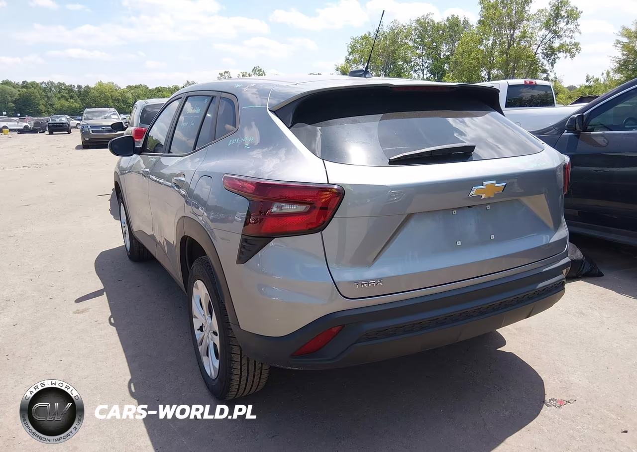 2025 Chevrolet Trax Fwd Ls VIN:KL77LFEP2SC095822 - 3