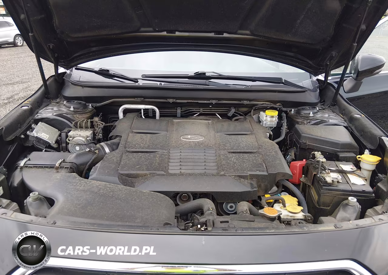2019 Subaru Outback 3.6R Touring VIN:4S4BSETC0K3365328 - 10