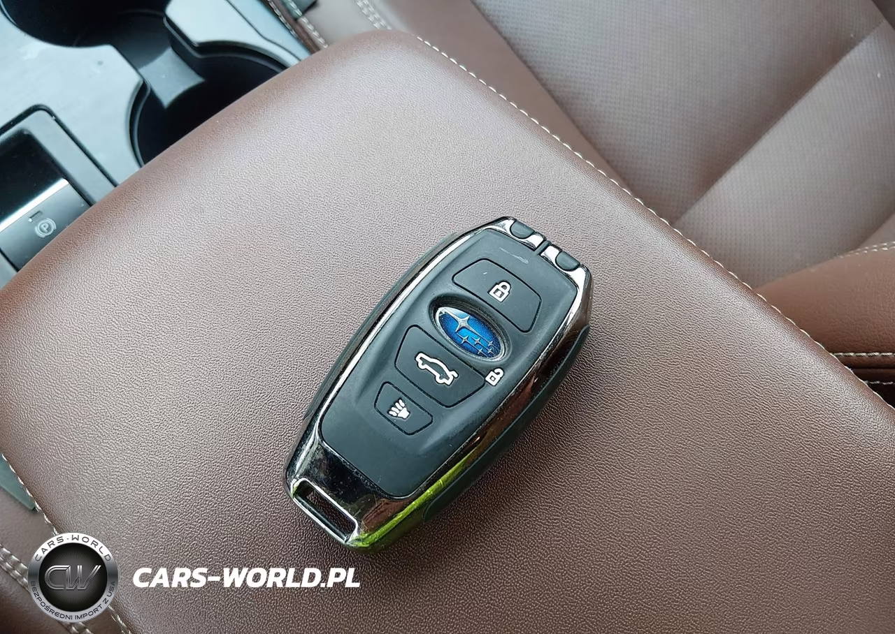 2019 Subaru Outback 3.6R Touring VIN:4S4BSETC0K3365328 - 11