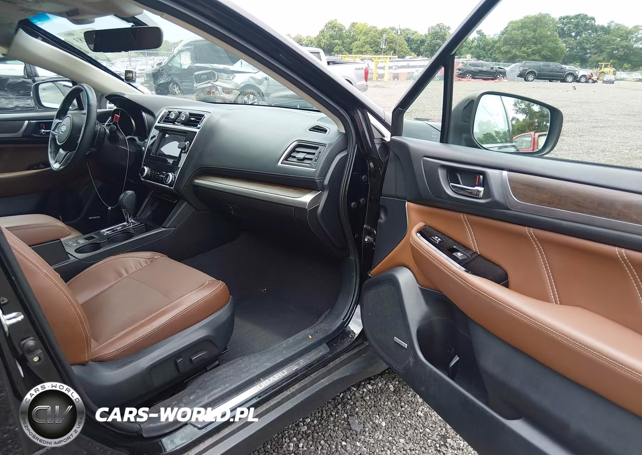 2019 Subaru Outback 3.6R Touring VIN:4S4BSETC0K3365328 - 5
