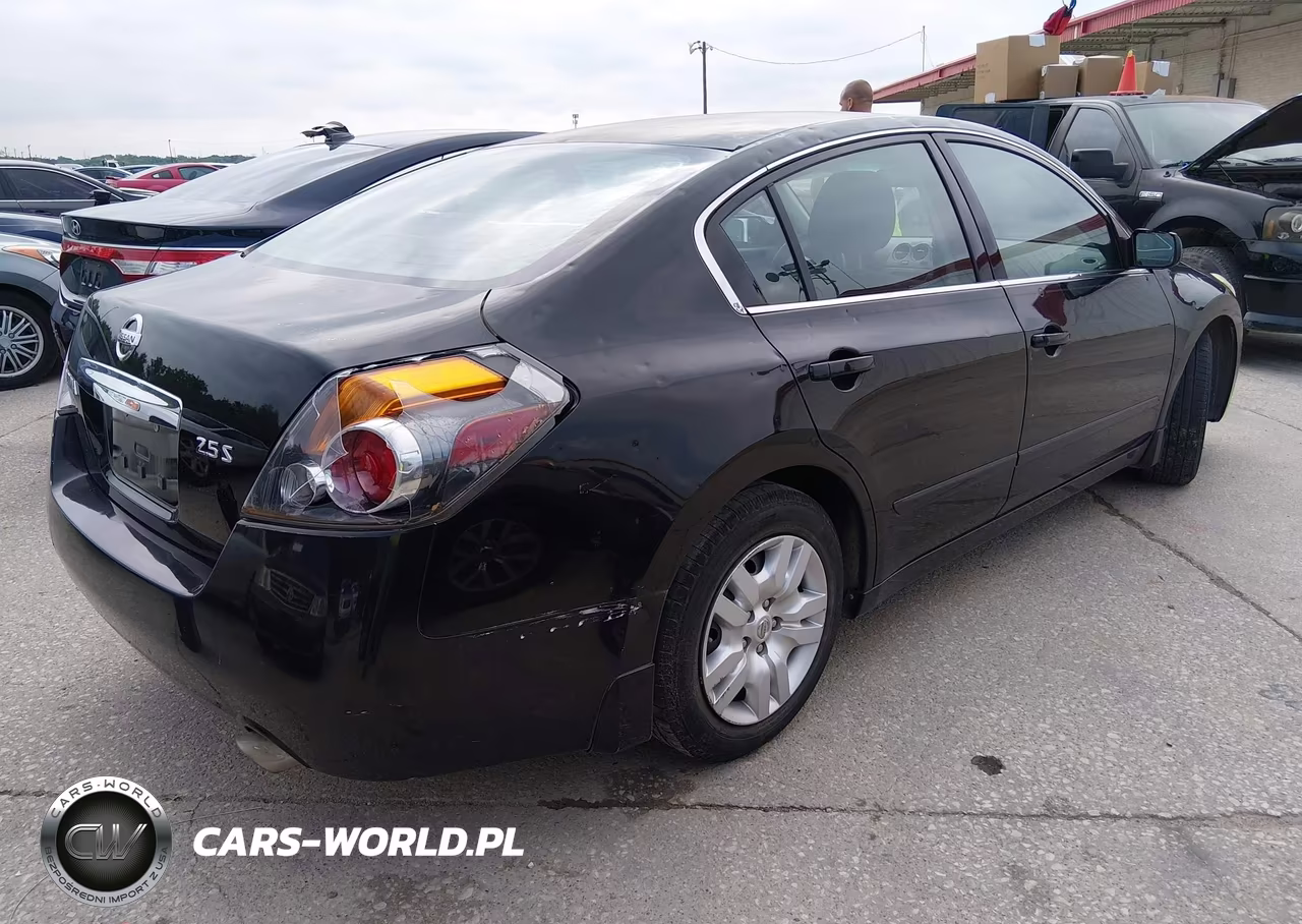 2011 Nissan Altima 2.5 S VIN:1N4AL2AP6BN516460 - 4