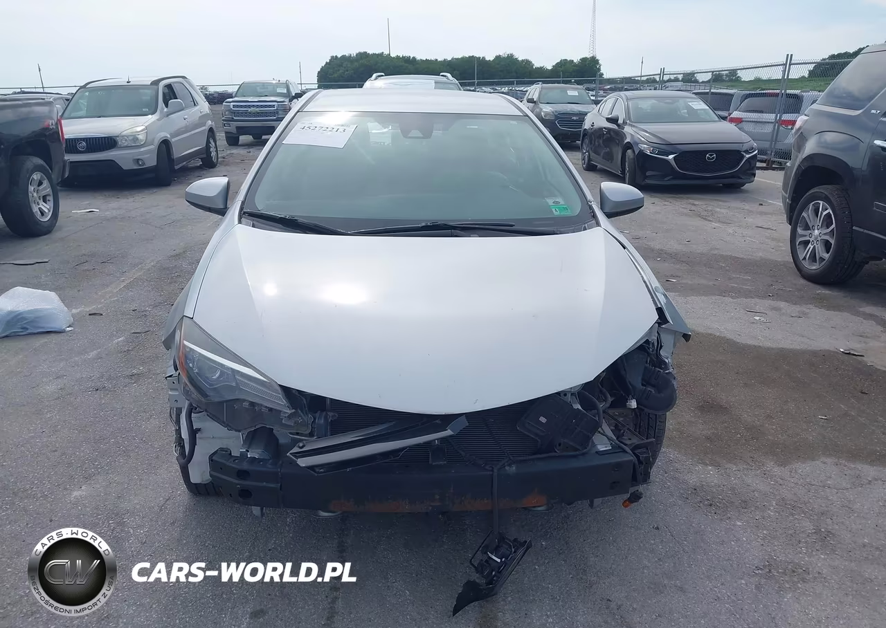 2017 Toyota Corolla Le VIN:2T1BURHEXHC903338 - 12