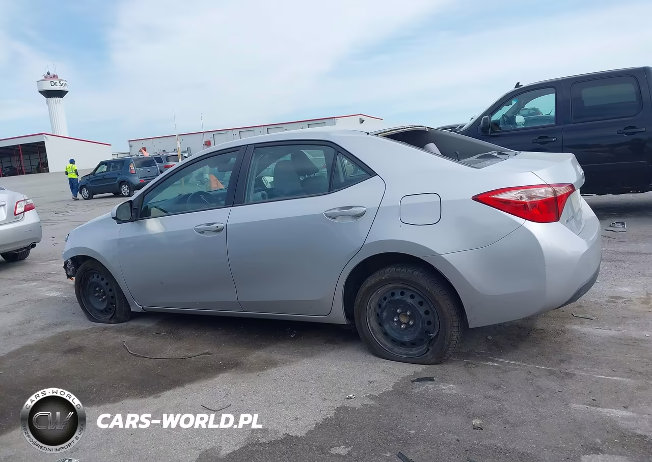 2017 Toyota Corolla Le VIN:2T1BURHEXHC903338 - 14