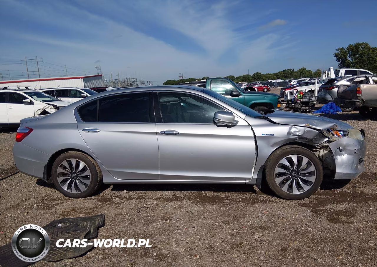 2014 Honda Accord Hybrid Touring VIN:1HGCR6F73EA008929 - 13