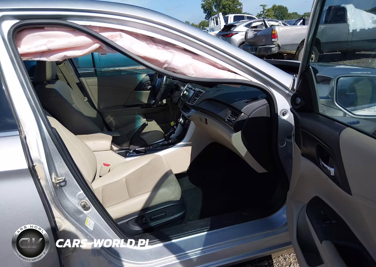 2014 Honda Accord Hybrid Touring VIN:1HGCR6F73EA008929 - 5