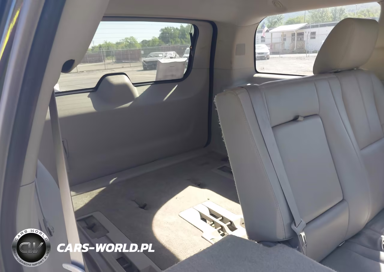 2014 Chevrolet Tahoe Lt VIN:1GNSKBE08ER229057 - 8