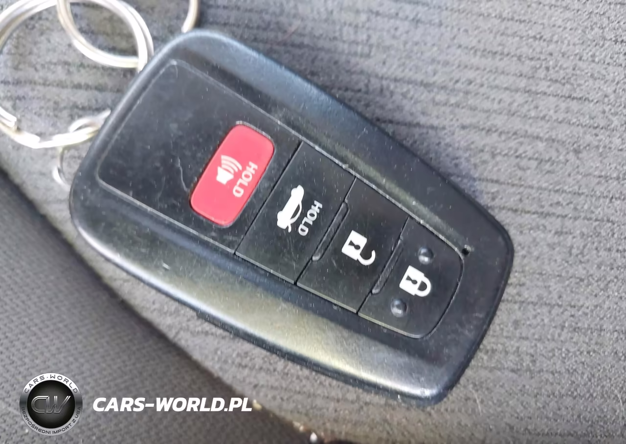 2019 Toyota Camry Le VIN:4T1B11HK7KU813392 - 11