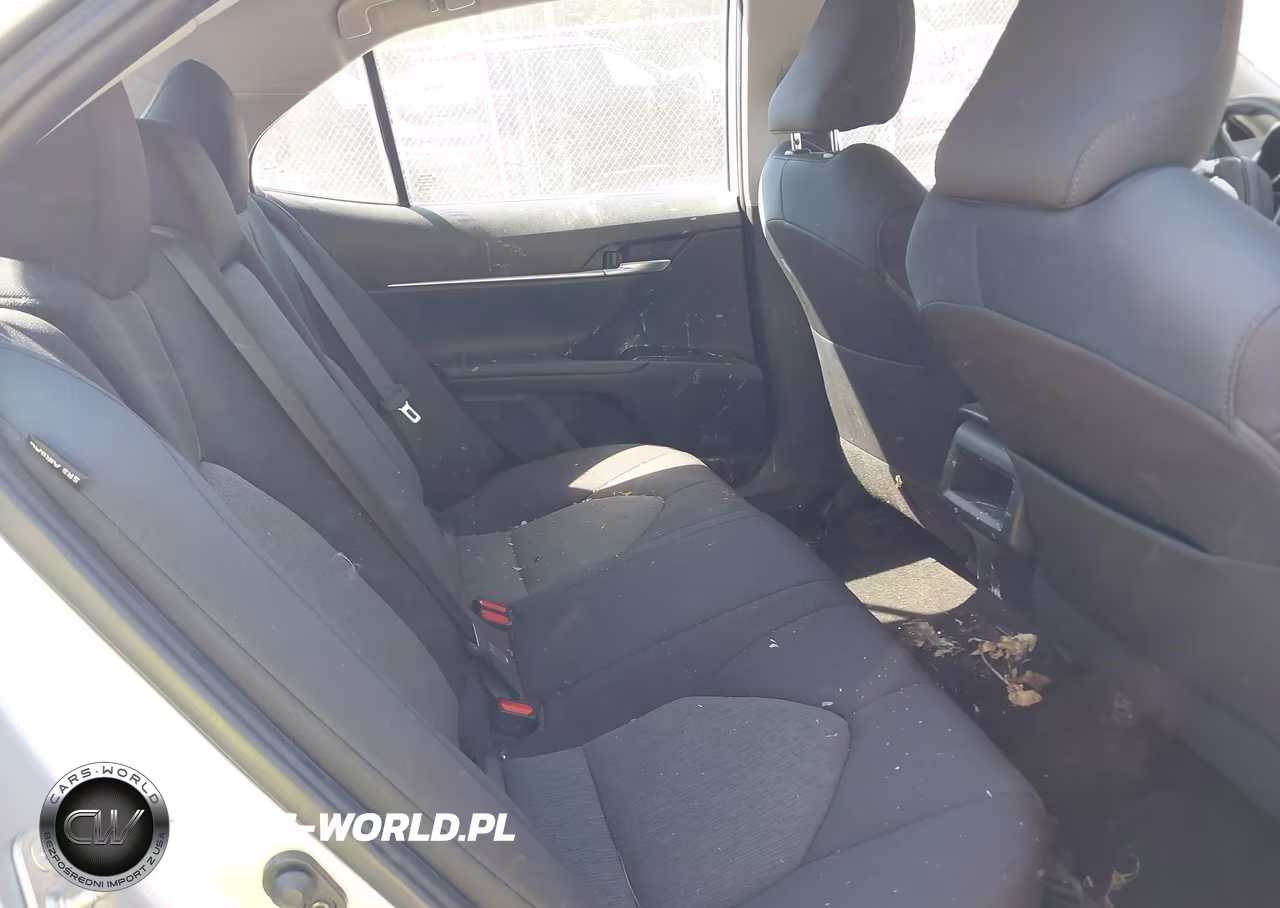 2019 Toyota Camry Le VIN:4T1B11HK7KU813392 - 8