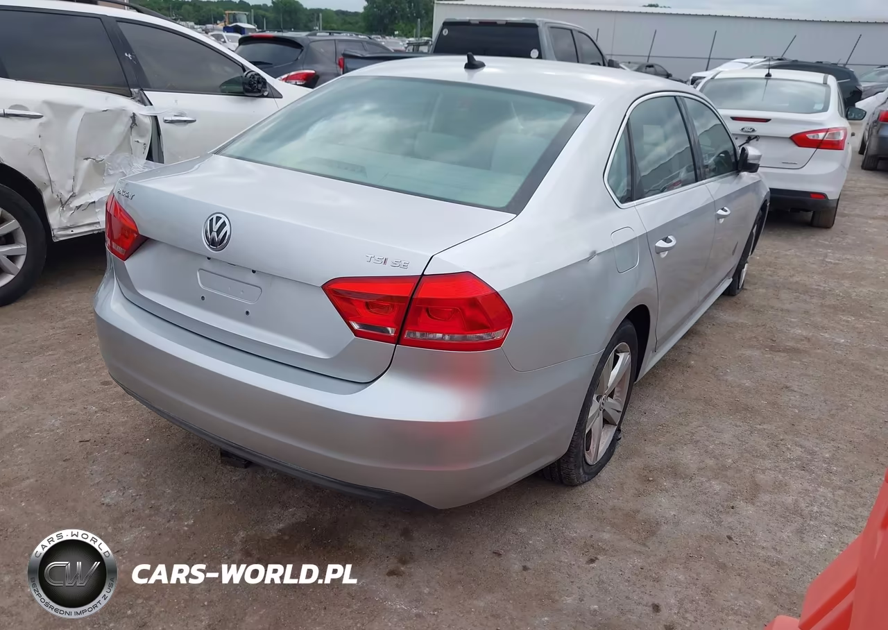 2014 Volkswagen Passat 1.8T Se VIN:1VWBS7A31EC072655 - 4