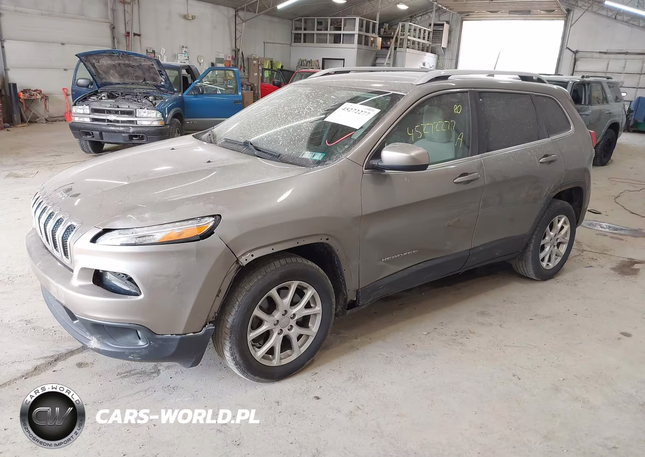 2016 Jeep Cherokee Latitude VIN:1C4PJLCB5GW234149 - 2
