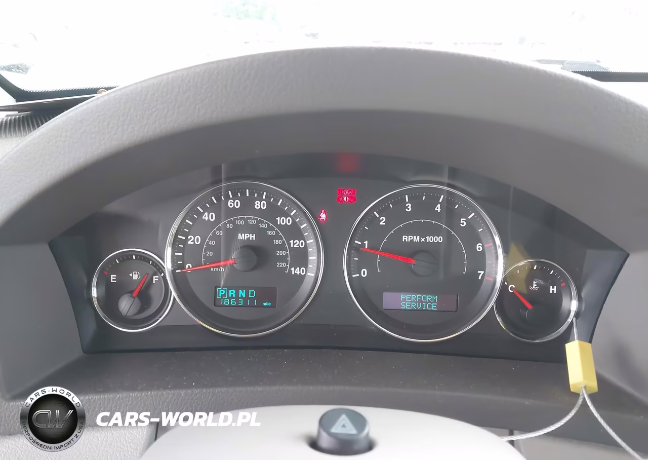 2007 Jeep Grand Cherokee Limited VIN:1J8HR58247C678439 - 7