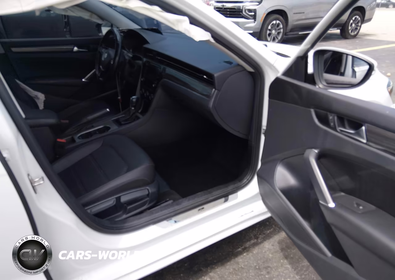 2020 Volkswagen Passat 2.0T R-Line VIN:1VWMA7A33LC014216 - 5