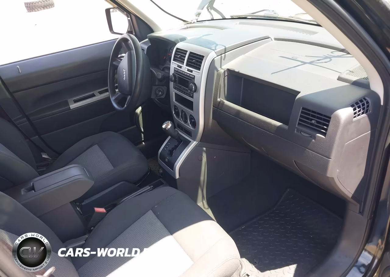 2008 Jeep Patriot Sport VIN:1J8FF28W08D513940 - 5