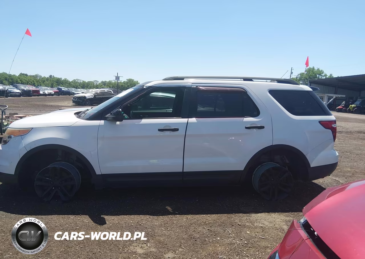 2015 Ford Explorer VIN:1FM5K8B8XFGA30717 - 14