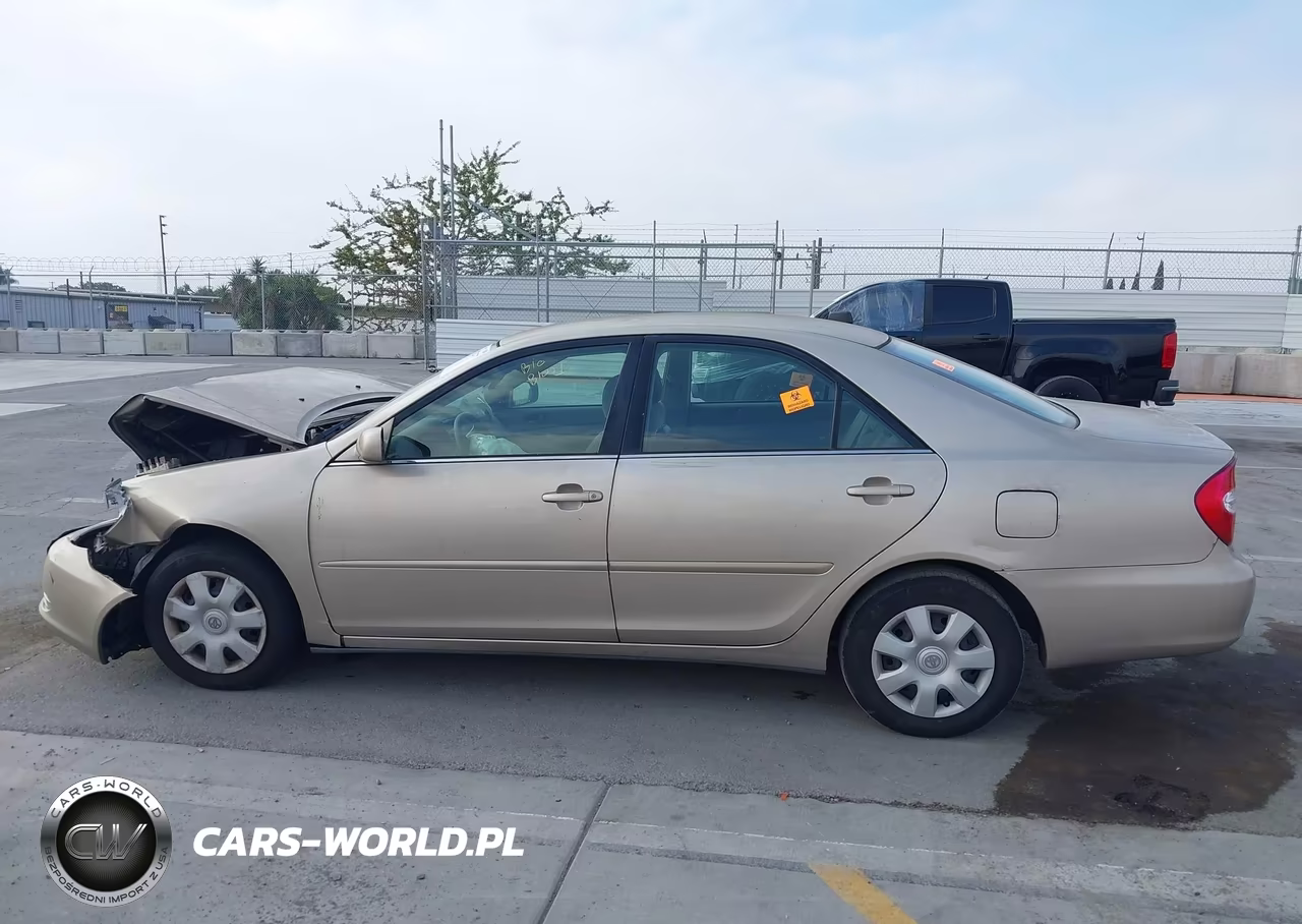 2003 Toyota Camry Le VIN:4T1BE32K13U167471 - 13