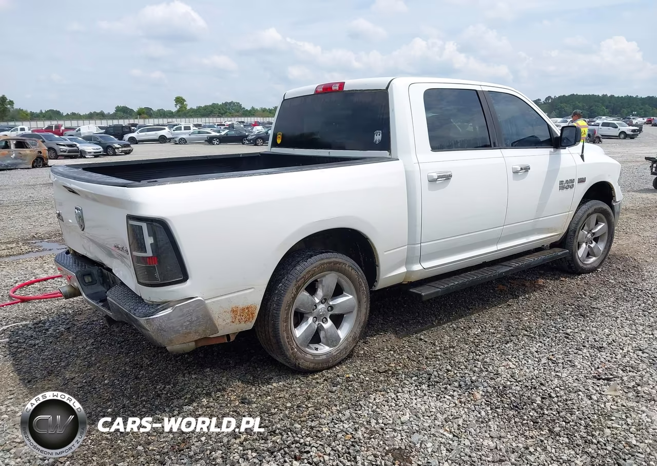 2015 Ram 1500 Big Horn VIN:3C6RR7LT9FG598967 - 4