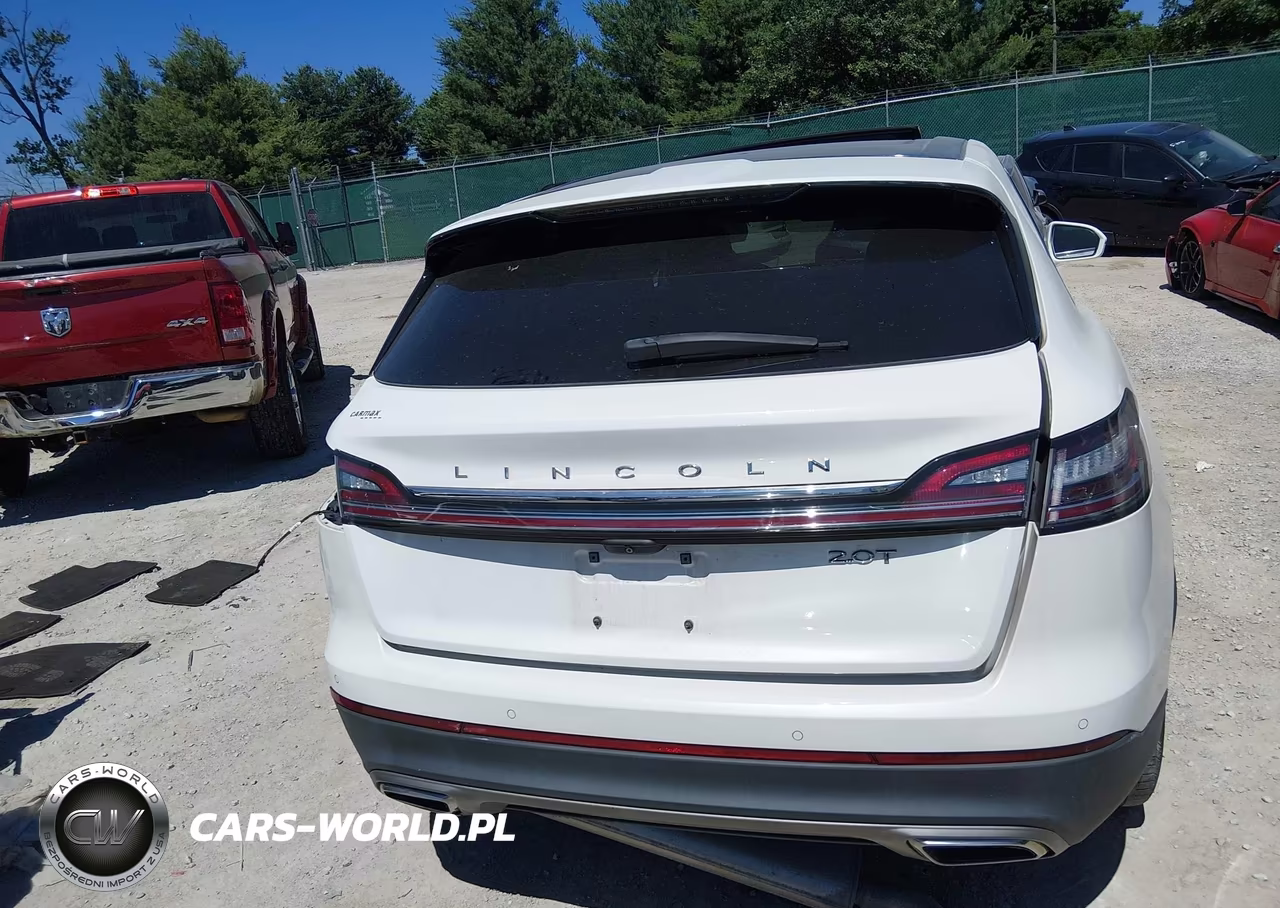 2020 Lincoln Nautilus Reserve VIN:2LMPJ6K93LBL31006 - 16
