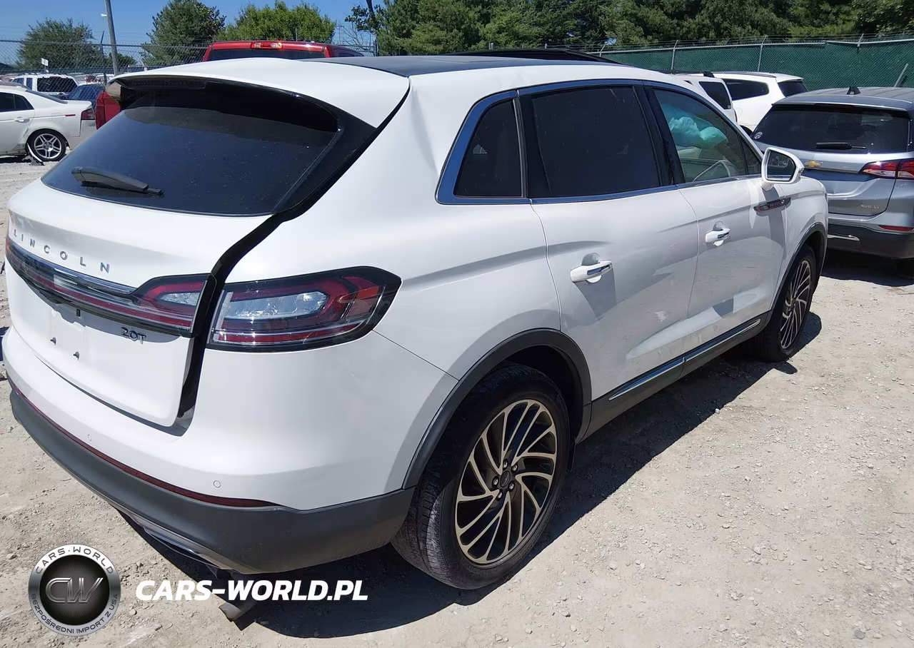 2020 Lincoln Nautilus Reserve VIN:2LMPJ6K93LBL31006 - 4
