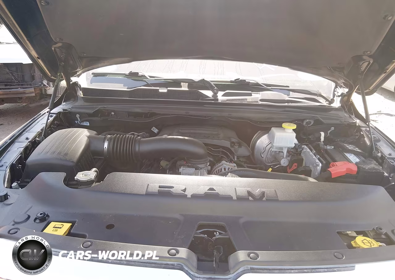 2021 Ram 1500 Laramie 4X4 5'7 Box VIN:1C6SRFJTXMN697266 - 10