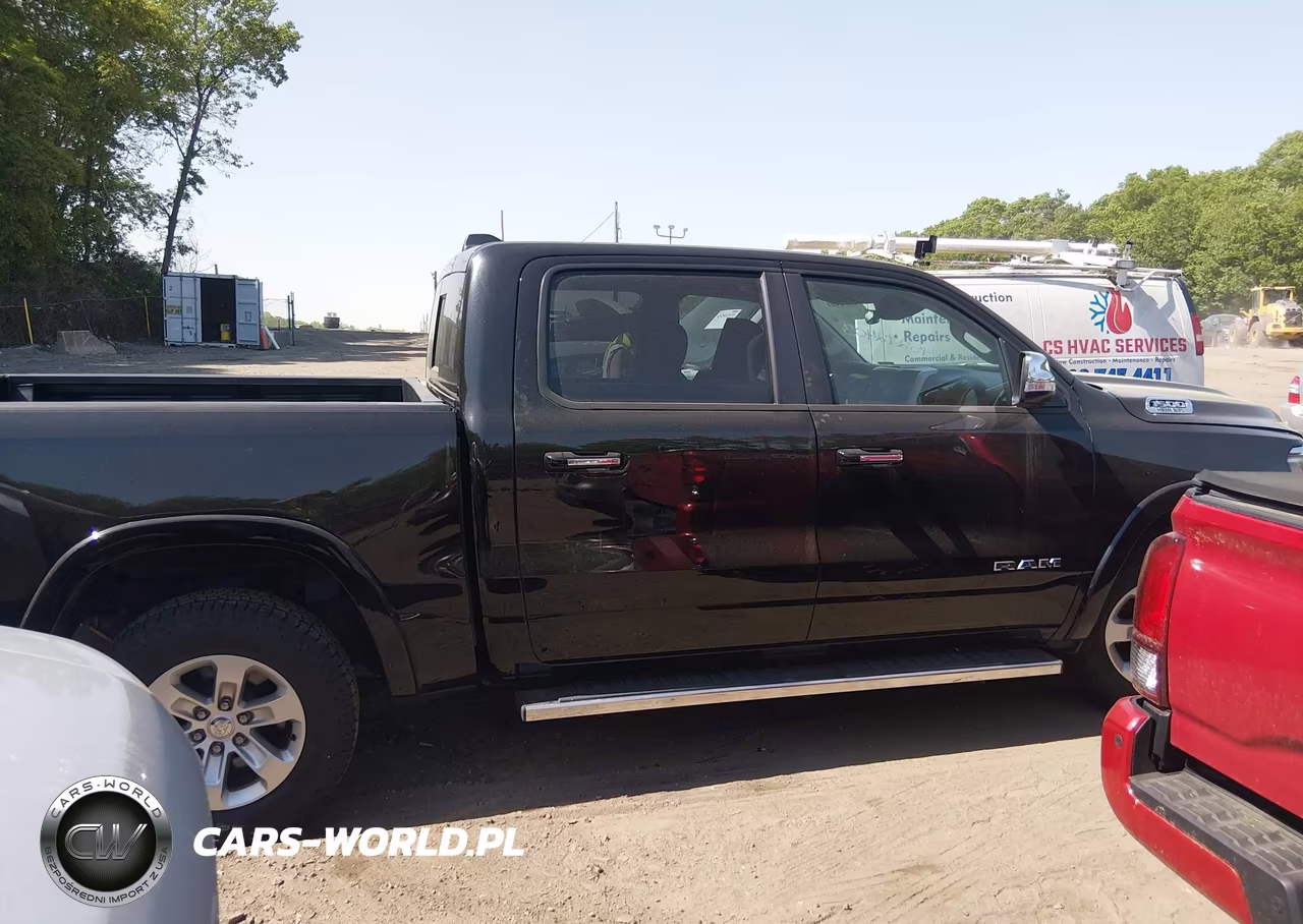 2021 Ram 1500 Laramie 4X4 5'7 Box VIN:1C6SRFJTXMN697266 - 14