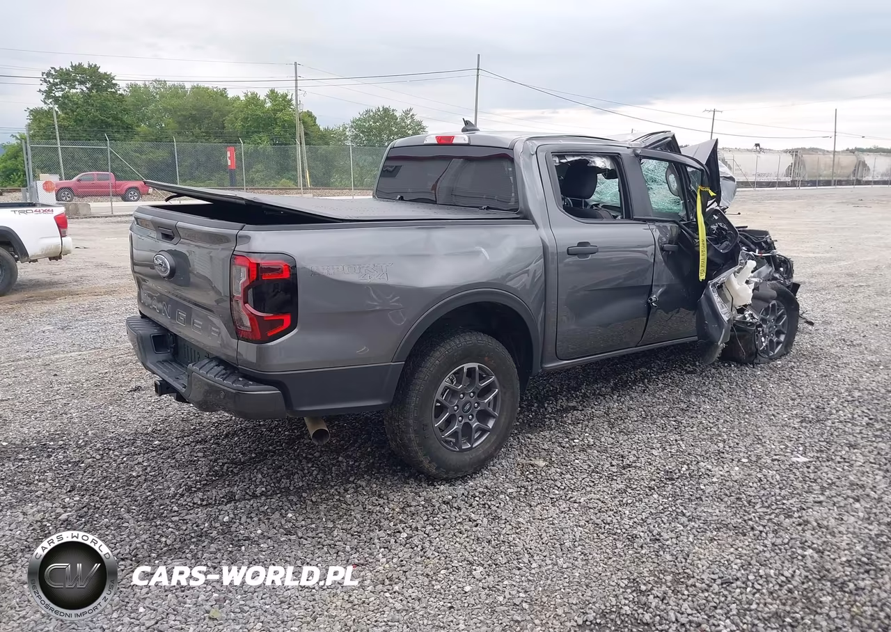 2025 Ford Ranger Xlt VIN:1FTER4HH0SLE69636 - 4