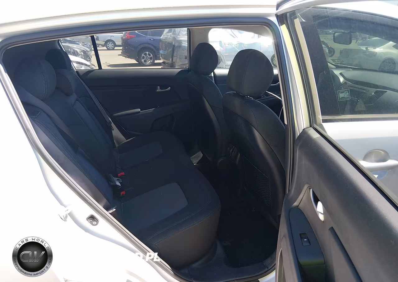 2015 Kia Sportage Lx VIN:KNDPBCACXF7681044 - 8
