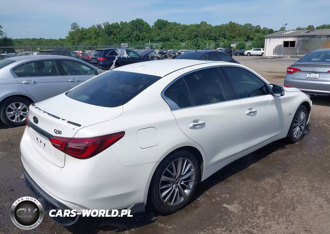 2018 Infiniti Q50 3.0T Luxe VIN:JN1EV7AR8JM440560 - 4