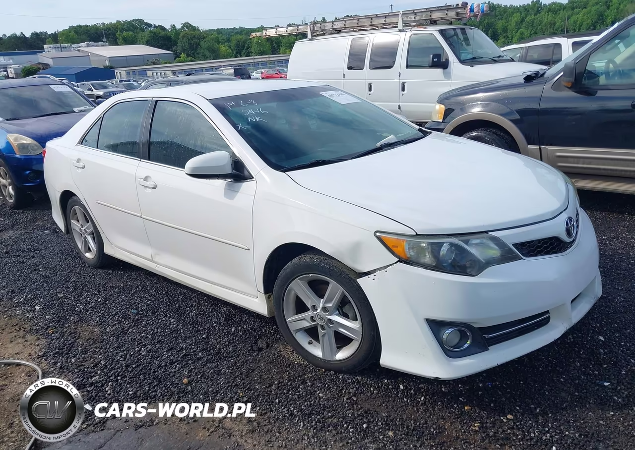 2013 Toyota Camry Se – zdjęcie 1 z 19