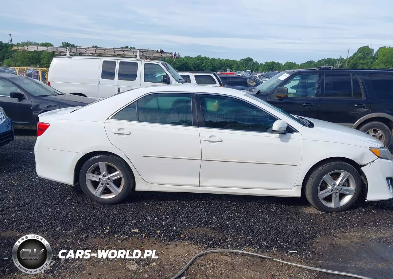2013 Toyota Camry Se VIN:4T1BF1FK4DU672174 - 14