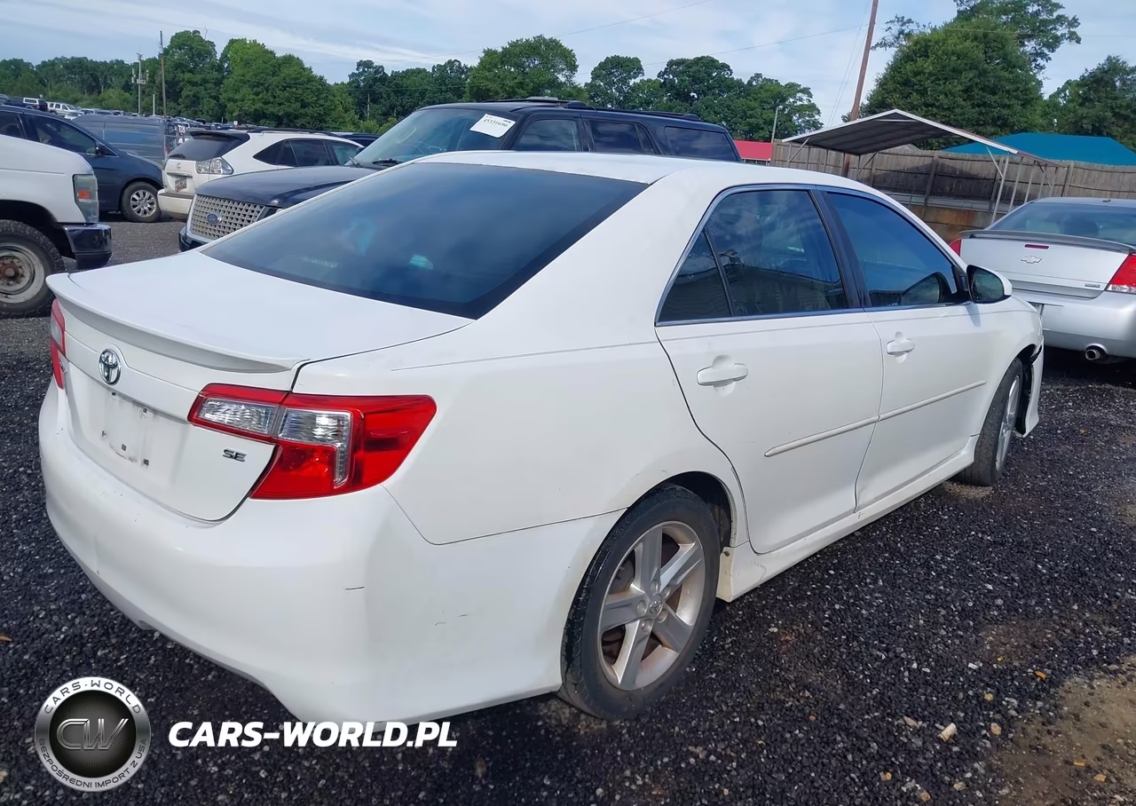 2013 Toyota Camry Se VIN:4T1BF1FK4DU672174 - 4
