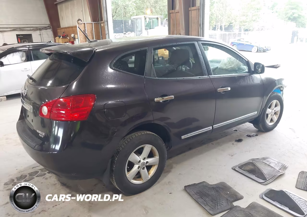2013 Nissan Rogue S VIN:JN8AS5MV9DW614019 - 4
