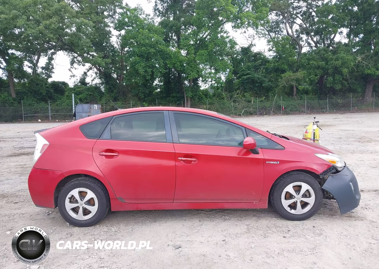 2014 Toyota Prius Three VIN:JTDKN3DU2E1762806 - 13