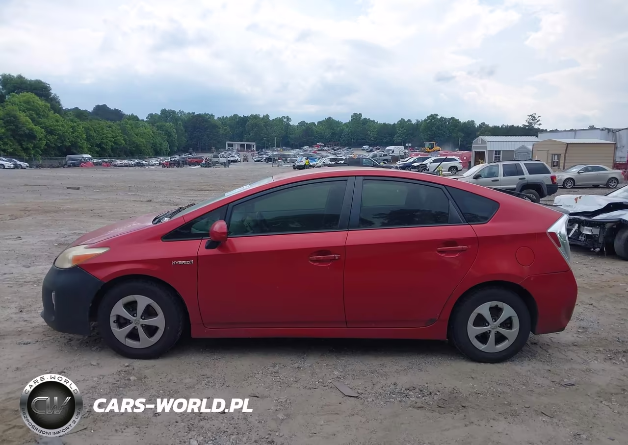 2014 Toyota Prius Three VIN:JTDKN3DU2E1762806 - 14