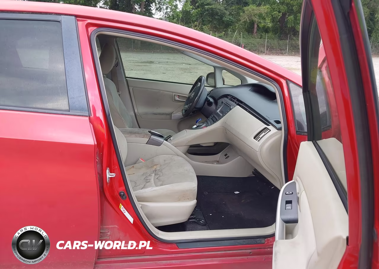 2014 Toyota Prius Three VIN:JTDKN3DU2E1762806 - 5