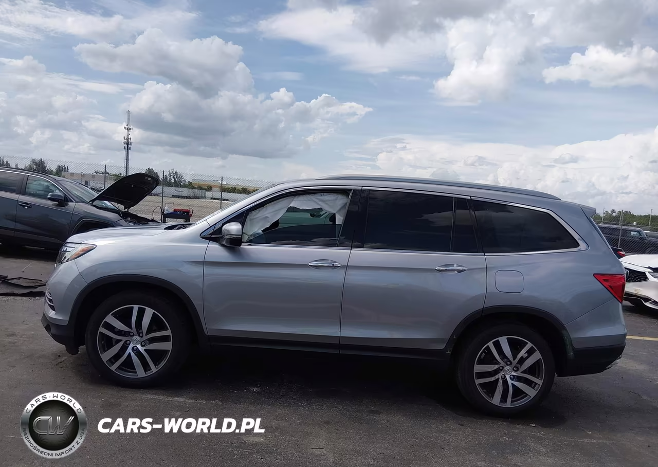 2017 Honda Pilot Elite VIN:5FNYF6H00HB047261 - 14