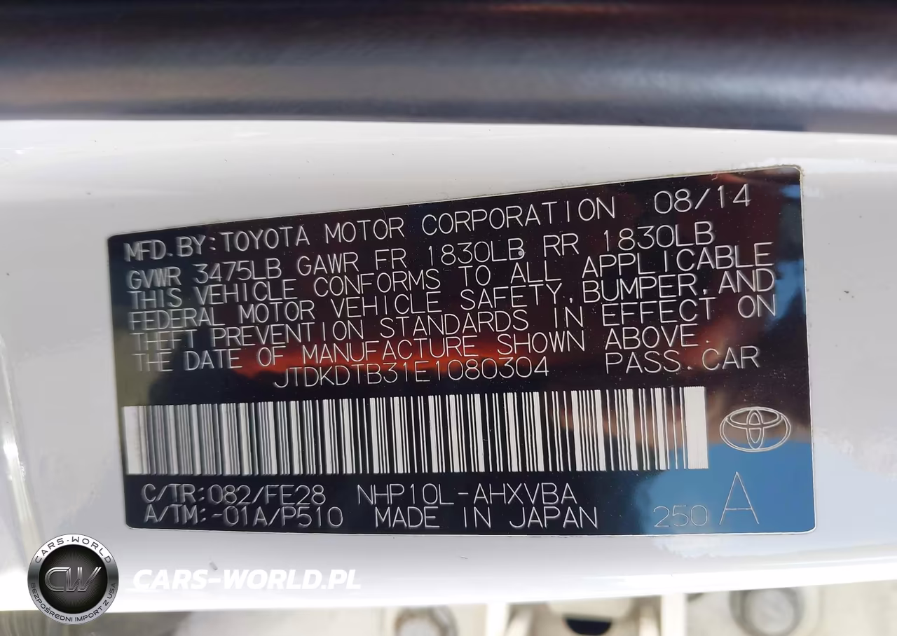 2014 Toyota Prius C One VIN:JTDKDTB31E1080304 - 9