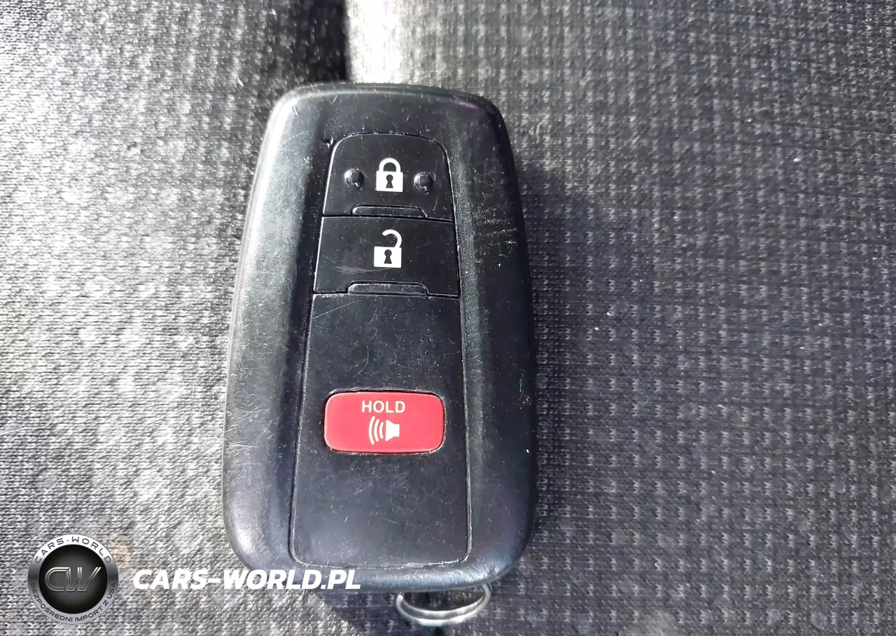 2019 Toyota Prius Le VIN:JTDKARFU4K3070767 - 11