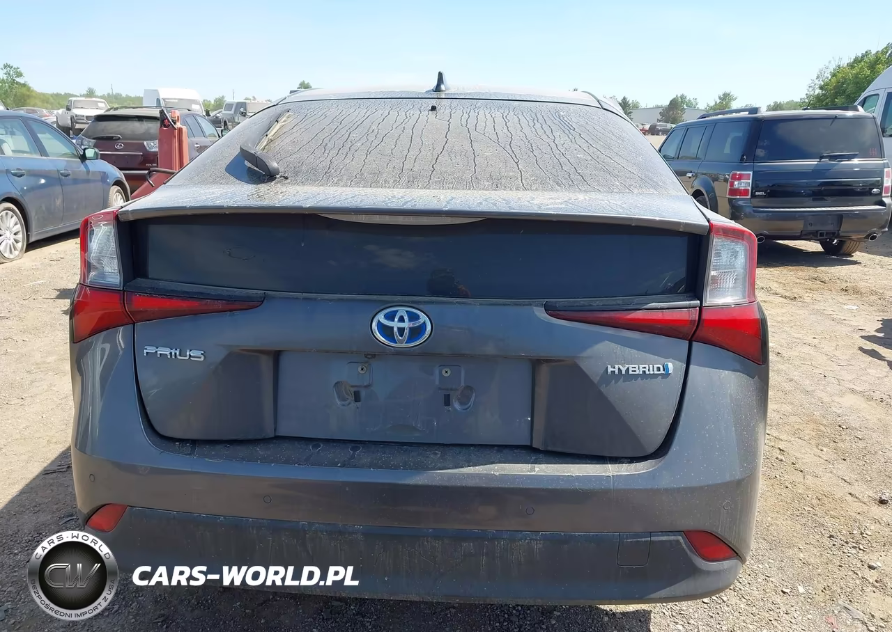 2019 Toyota Prius Le VIN:JTDKARFU4K3070767 - 16