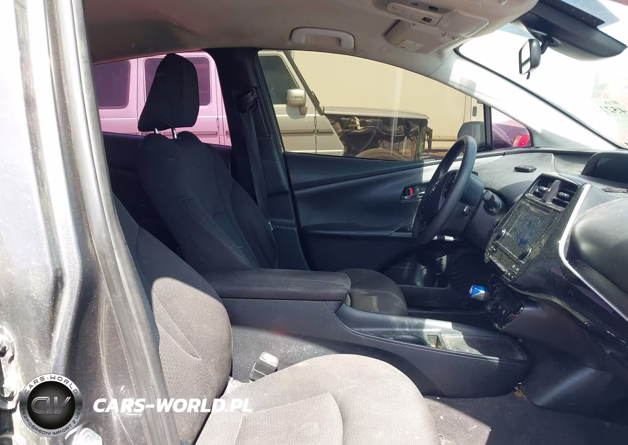 2019 Toyota Prius Le VIN:JTDKARFU4K3070767 - 5