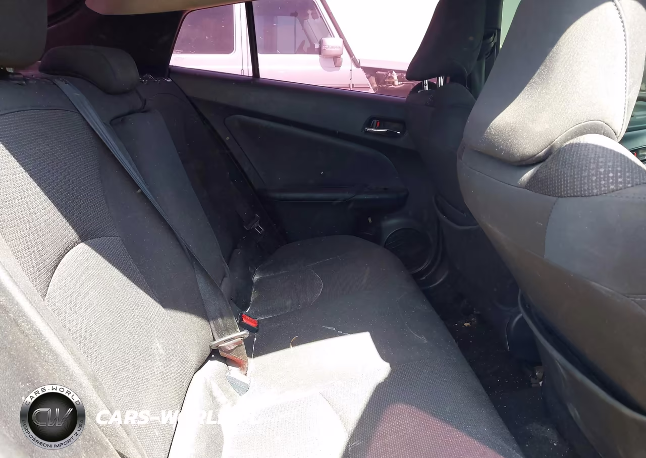 2019 Toyota Prius Le VIN:JTDKARFU4K3070767 - 8