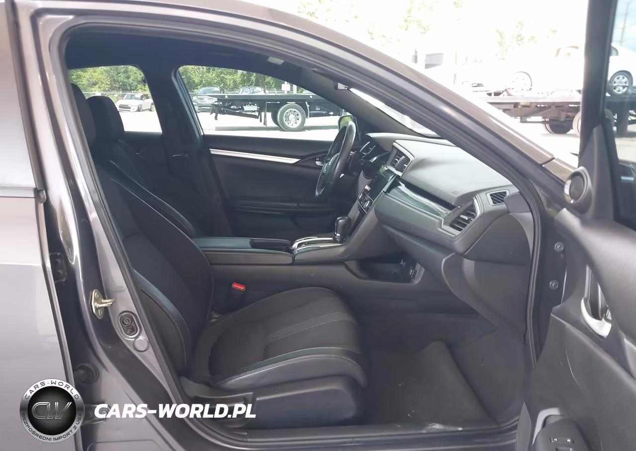 2019 Honda Civic Sport VIN:2HGFC2F82KH509887 - 5