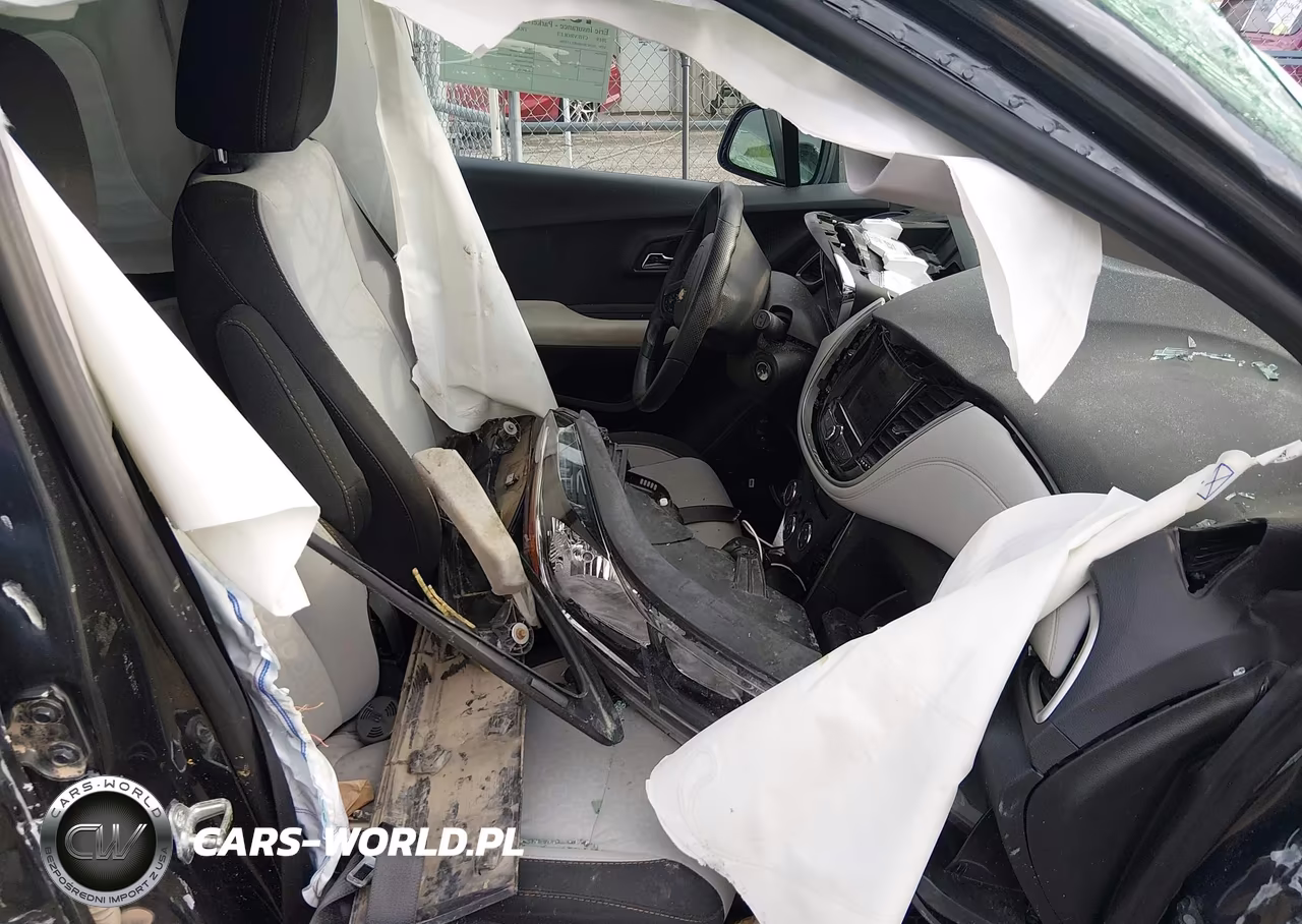 2019 Chevrolet Trax Ls VIN:3GNCJNSB4KL173796 - 5