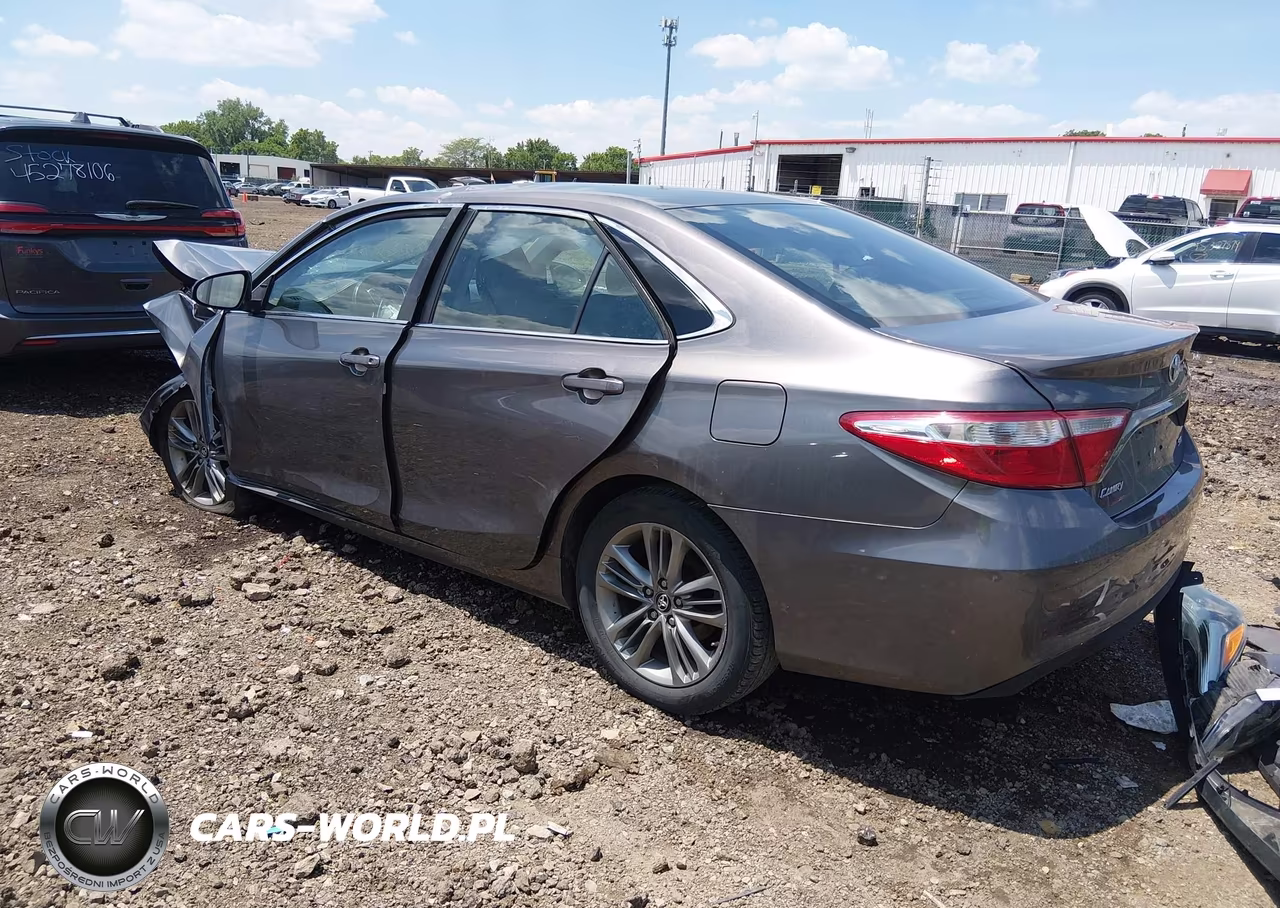 2017 Toyota Camry Se VIN:4T1BF1FK7HU427228 - 3