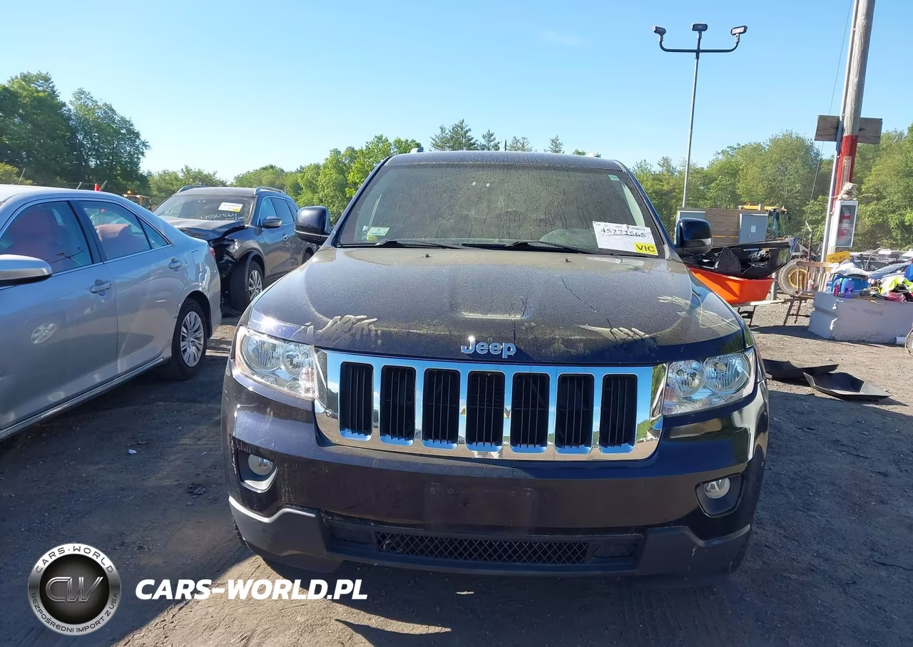 2011 Jeep Grand Cherokee Laredo VIN:1J4RR4GG5BC596824 - 12