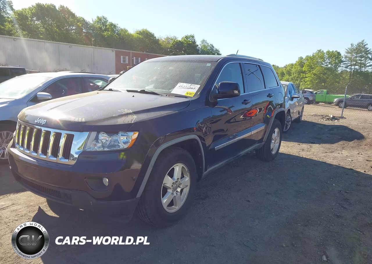 2011 Jeep Grand Cherokee Laredo VIN:1J4RR4GG5BC596824 - 2