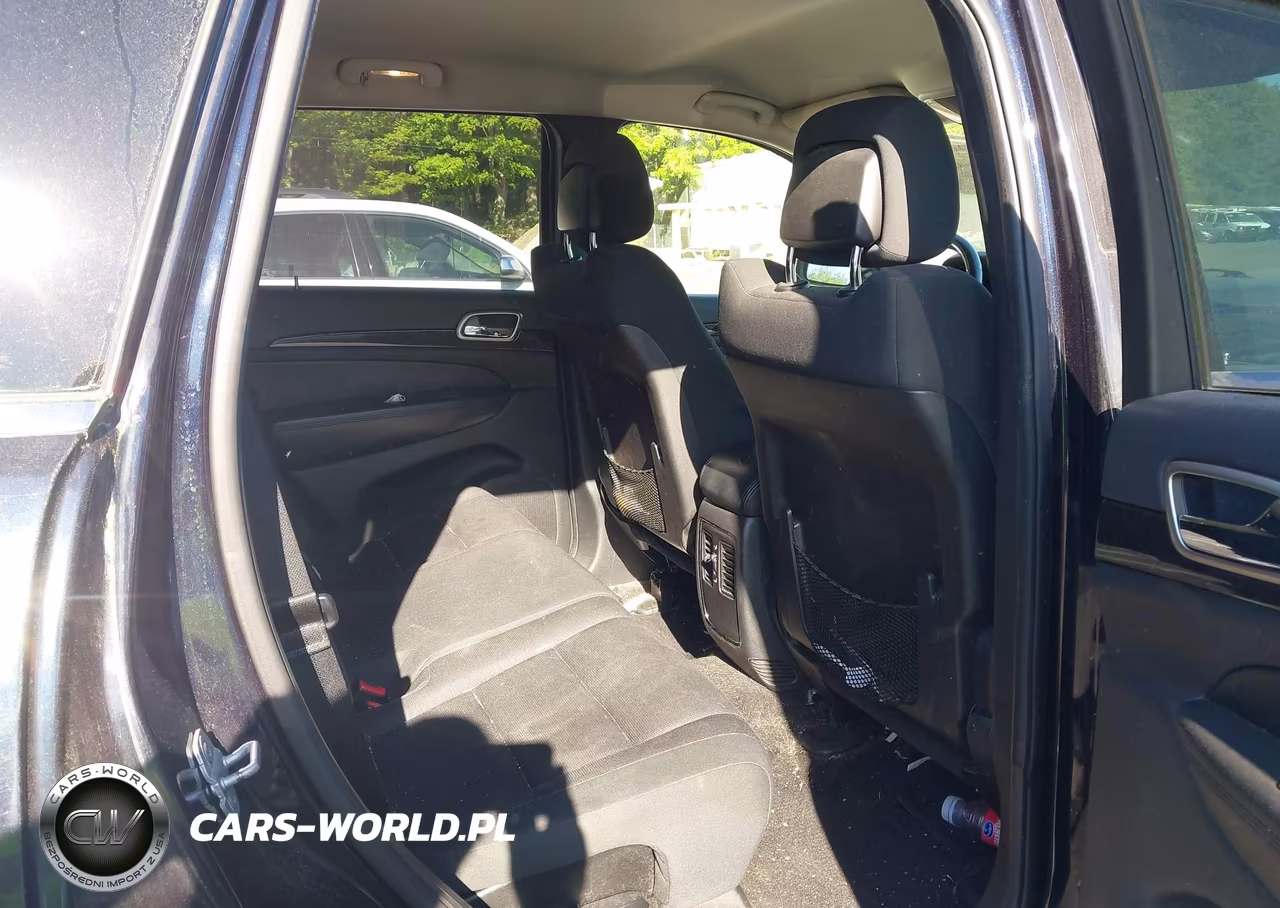 2011 Jeep Grand Cherokee Laredo VIN:1J4RR4GG5BC596824 - 8